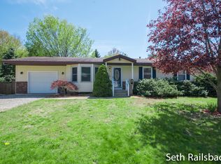 190 Carrie St, Sparta, MI