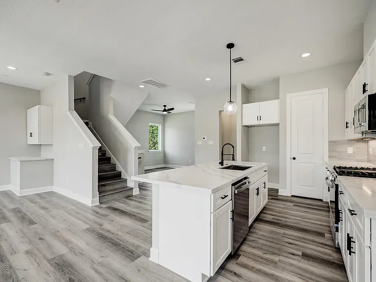2205 Rain Melody Ln — Photo 5