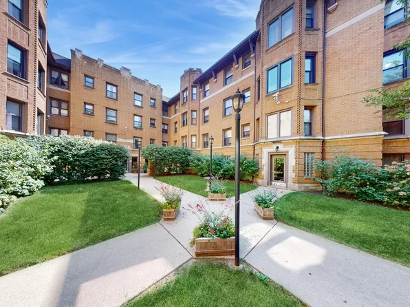 7715 N Hermitage Ave APT 2J, Chicago, IL 60626