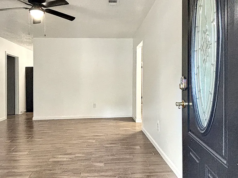 502 Hickory St — Photo 10