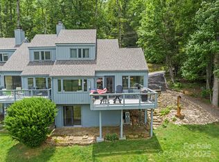 43 Townhouse Dr, Burnsville, NC 28714