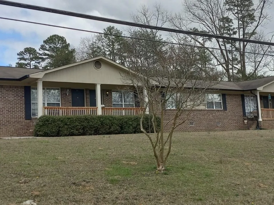 1175 Blythe Ferry Rd NE