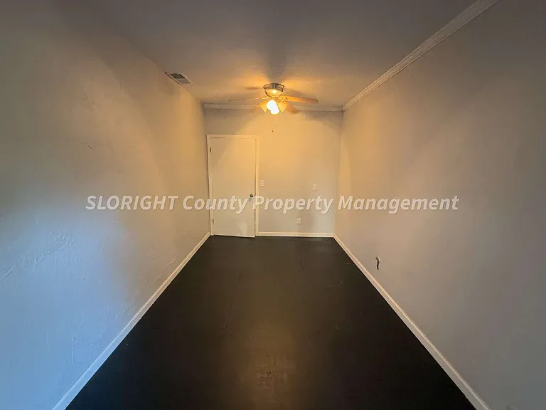 7740 Valle Ave — Photo 26