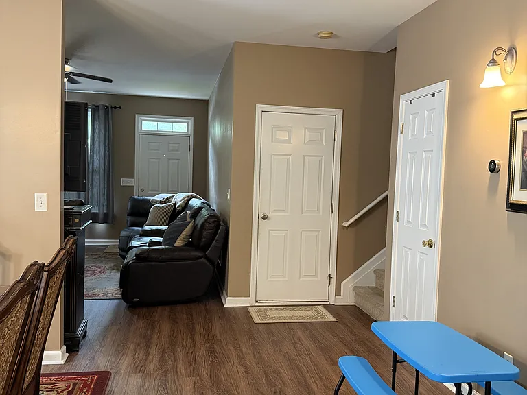 374 Grayson Way #1 — Photo 3