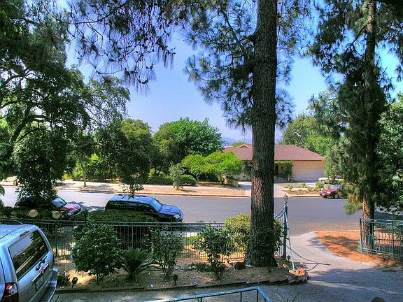 2nd image of 1811 Hill Dr