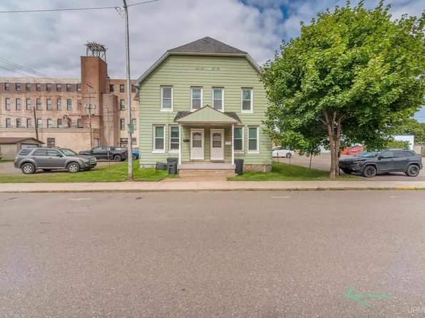313-315 E Pearl St, Ishpeming, MI 49849