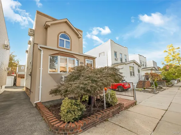 6422 72nd Street, Middle Village, NY 11379