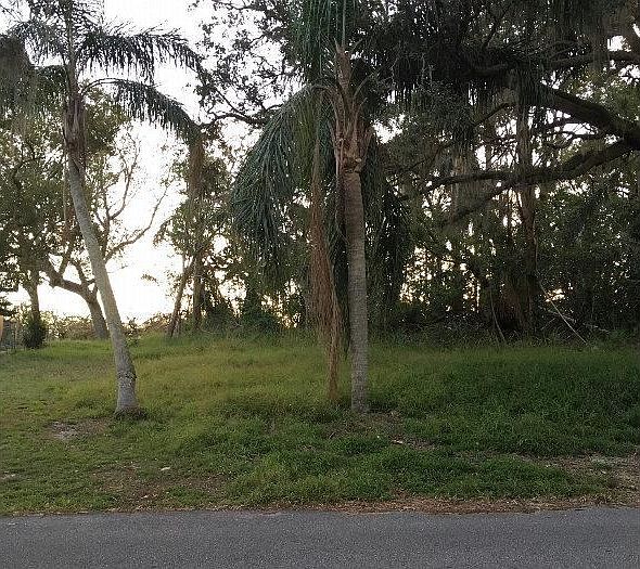 2nd image of 101 Lake Byrd Blvd
