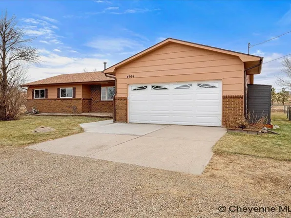 4709 New Bedford Dr, Cheyenne, WY 82009