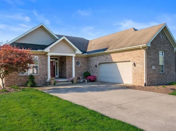 67 Sunset Dr, Hartford City, IN 47348