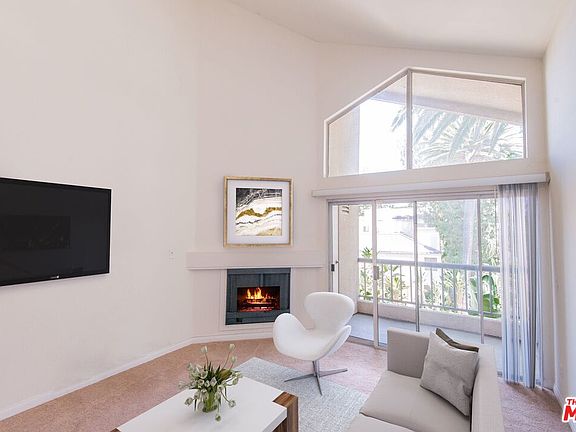 2nd image of 5535 Canoga Ave APT 324