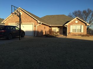 1606 Southern Hills Dr, Ardmore, OK 73401