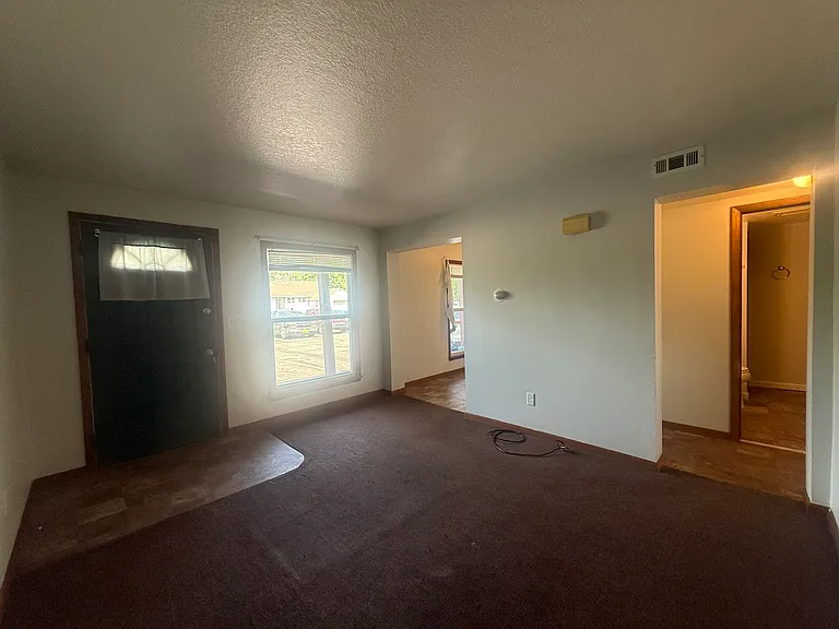 109 S Main St #5 — Photo 12