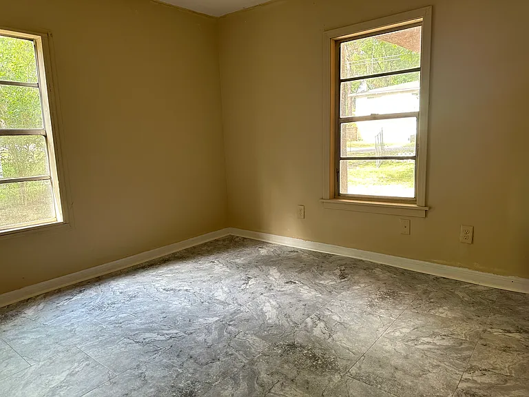 9553 Campus Ave — Photo 6