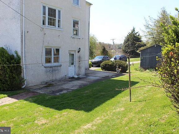 2nd image of 281 E Matsonford Rd