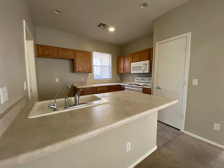 3096 E Pinto Valley Rd — Photo 9
