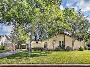 3110 Meadowcreek Dr, Missouri City, TX 77459