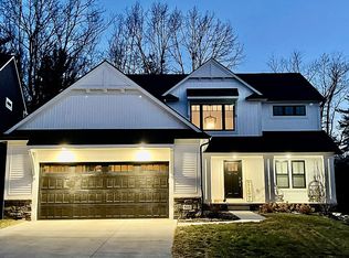 505 Heritage Ridge Dr, Milford, MI 48381