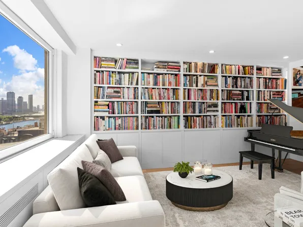 35 Sutton Place image 5 of 10