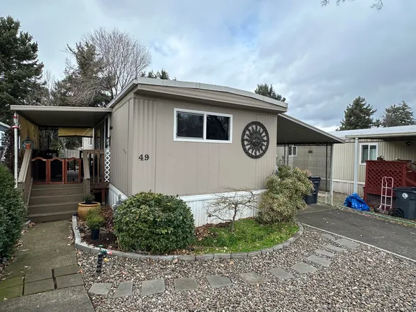 3700 Bellinger Ln Space 49, Medford, OR 97501