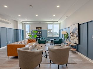 1960 Scott St #854445, Ottawa, ON K1Z8L8