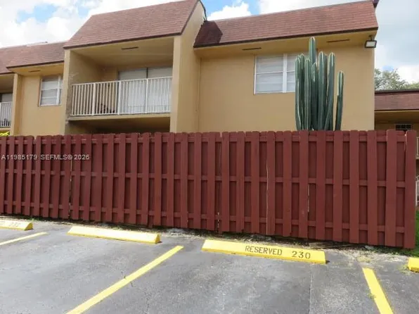9974 N Kendall Dr APT 1015, Miami, FL 33176