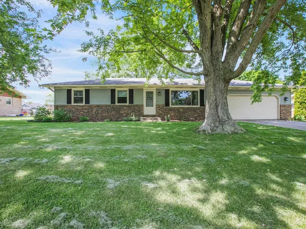 57417 Osage Dr, Goshen, IN 46528