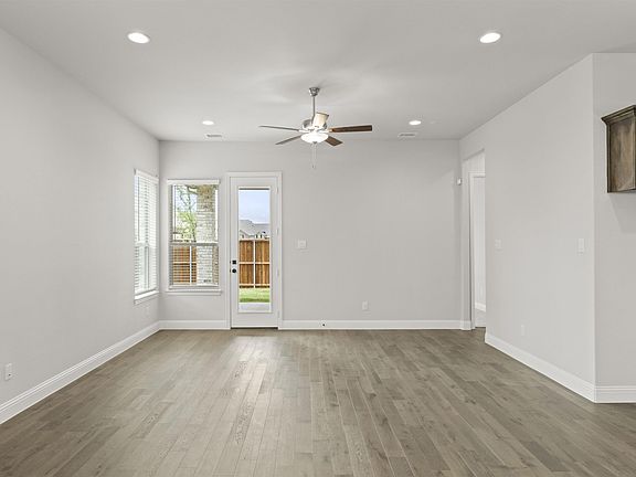 3rd image of 2700 Woodland Ct