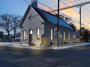 100 New Haven St, Mount Joy, PA