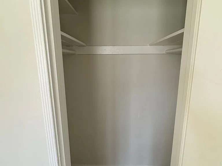 4542 N Lakewood Blvd. — Photo 27