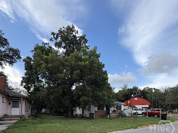 2nd image of 500 Amaranth Avenue