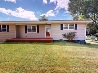41 David Dr, Milton, WV 25541