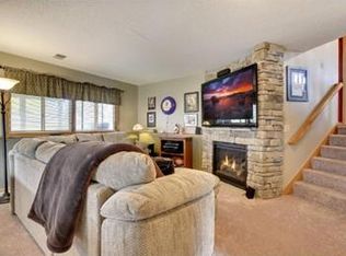 5514 Golfview Ave N, Oakdale, MN 55128
