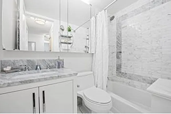 Rented by Douglas Elliman | media 14