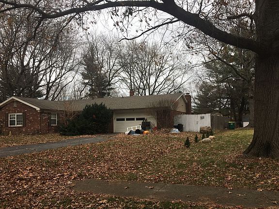 3rd image of 4040 Westover Dr