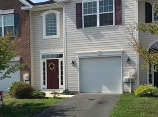 16 Chennault Trl, Falling Waters, WV 25419
