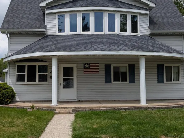 318 N Delaware St, Hobart, IN 46342