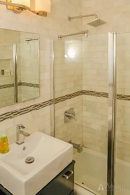 Rented by Anchor Associates | media 16