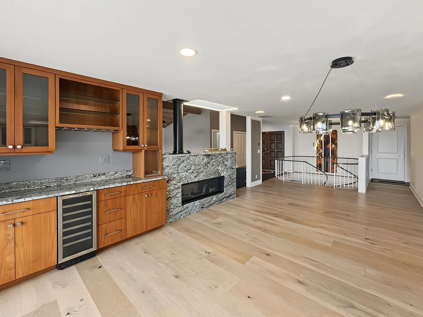 Sweeping Skylines & Modern Mid-Century Luxury in Bellevue! — Photo 4