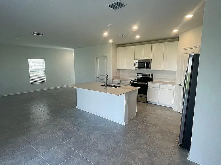 336 Heroic Rd — Photo 5