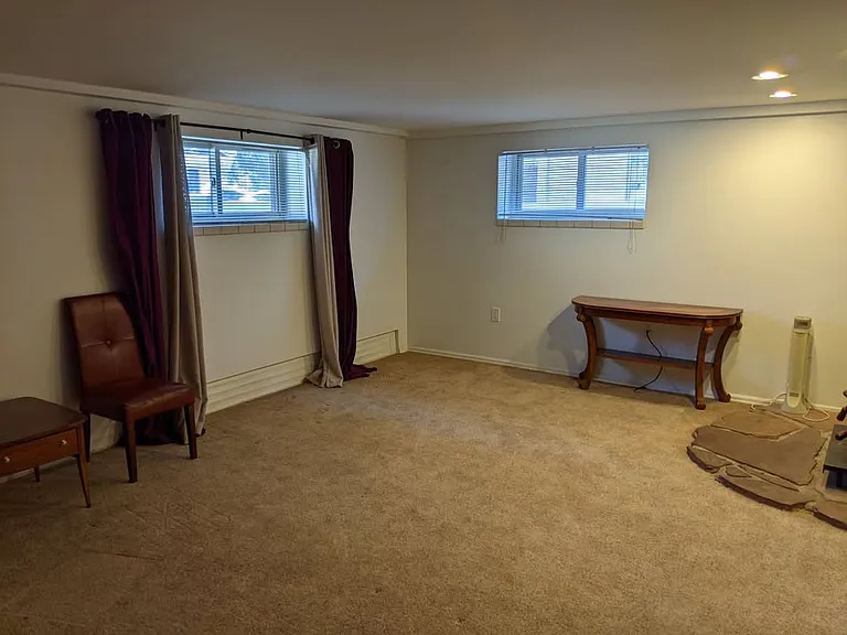 525 N Clayton St #B — Photo 1