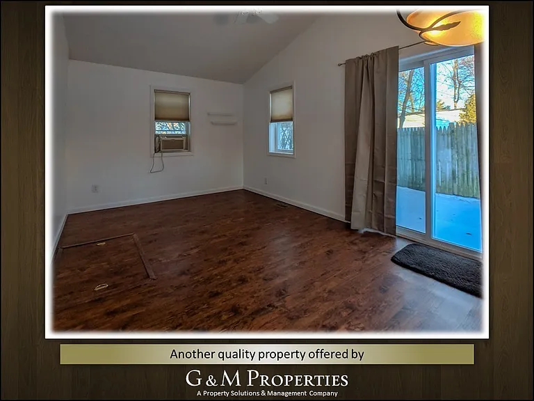 132 Wedgewood Park — Photo 2