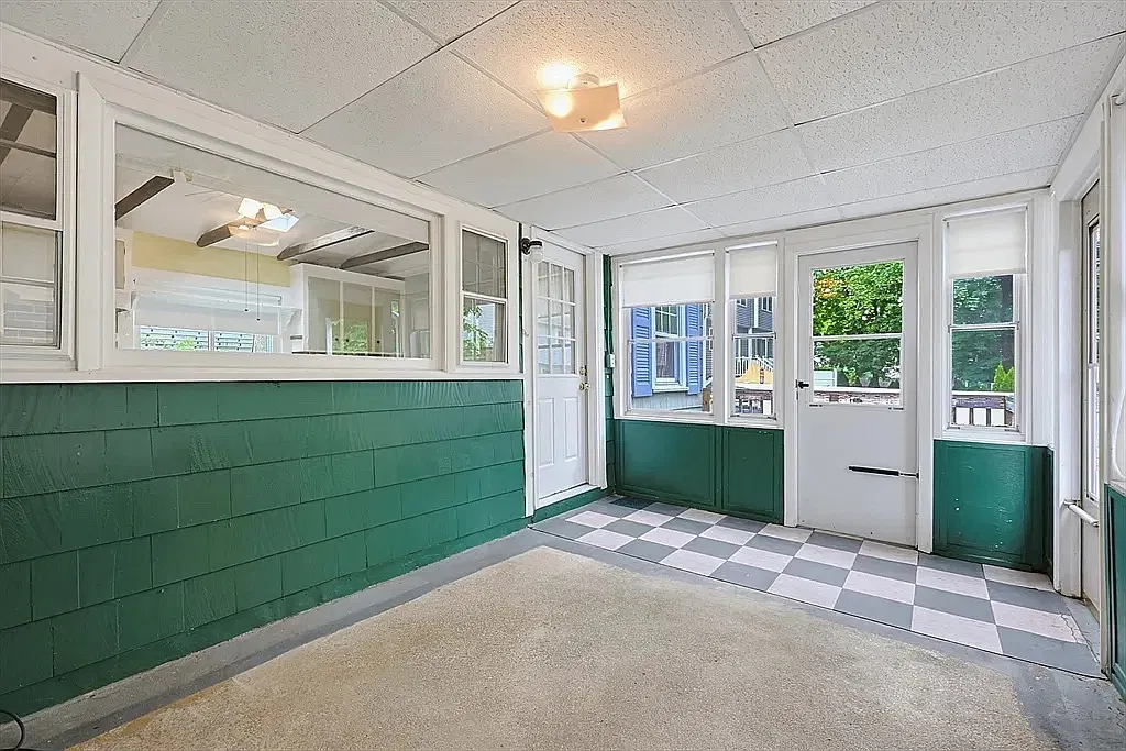 3 bed, 1229 sqft, $3,600 — Photo 3