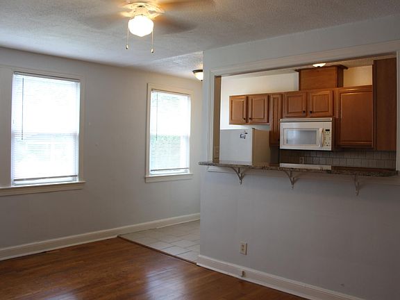 5th image of 626 N Monroe St APT 3