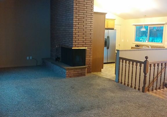 2nd image of 2717 Lyndale Ln