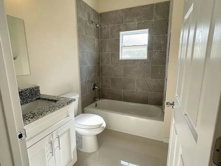 3212 Oleander Dr — Photo 6