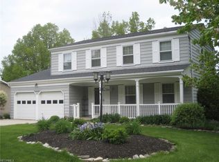 1963 Kingsdale Dr, Stow, OH 44224