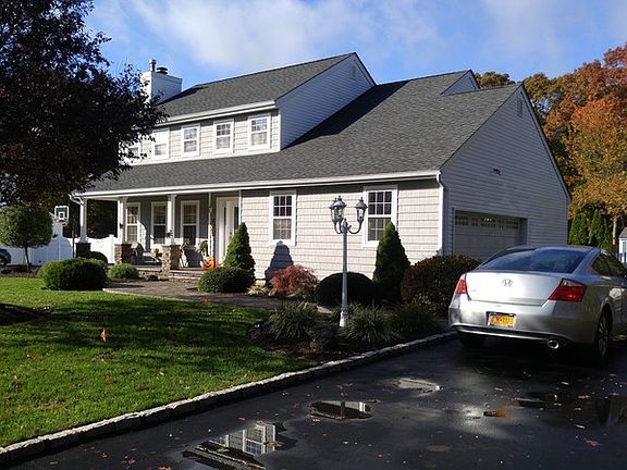3rd image of 22 Michelle Dr