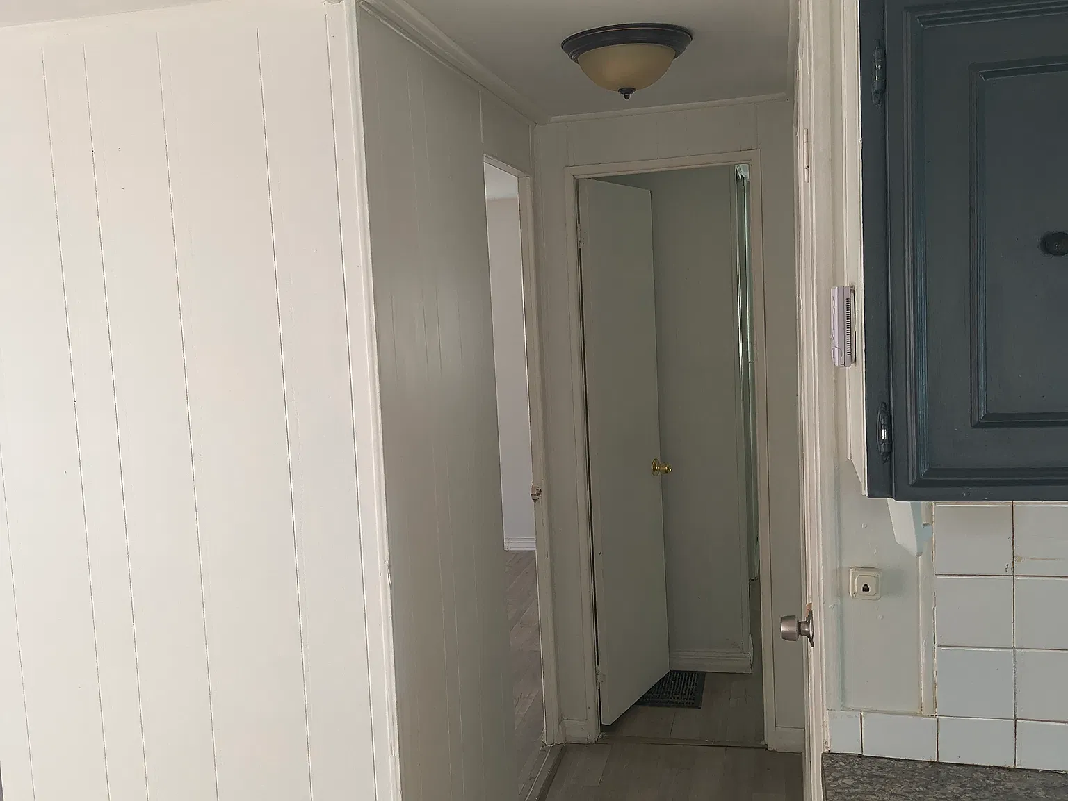 2 bed, 1500 sqft, $1,500 — Photo 4