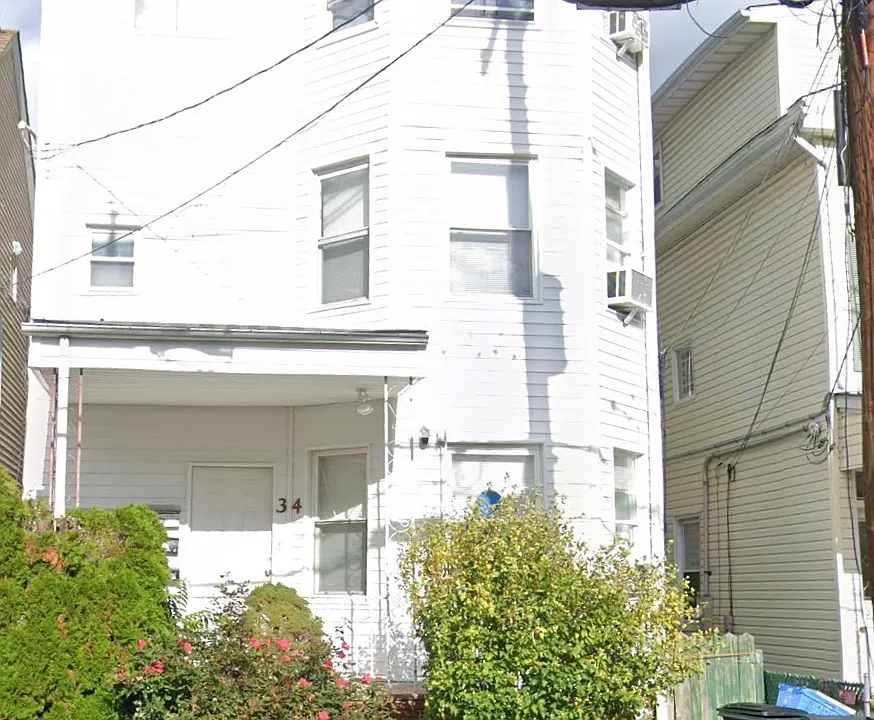 34 Fenner Ave #1